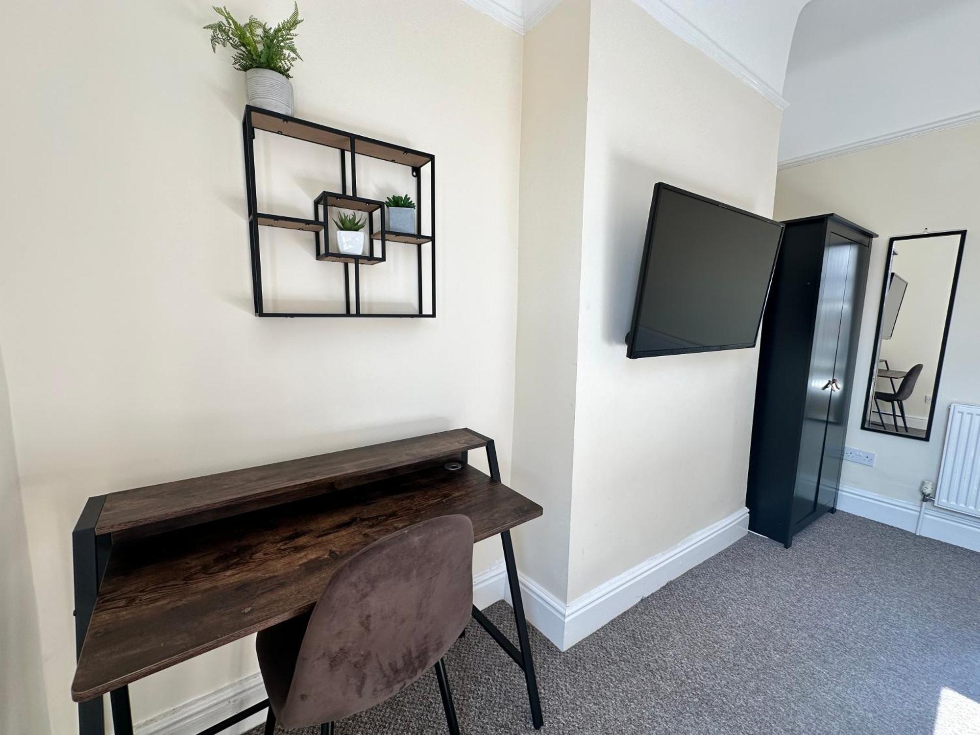Modern 5 Bedroom House Near Lark Lane Liverpool Buitenkant foto