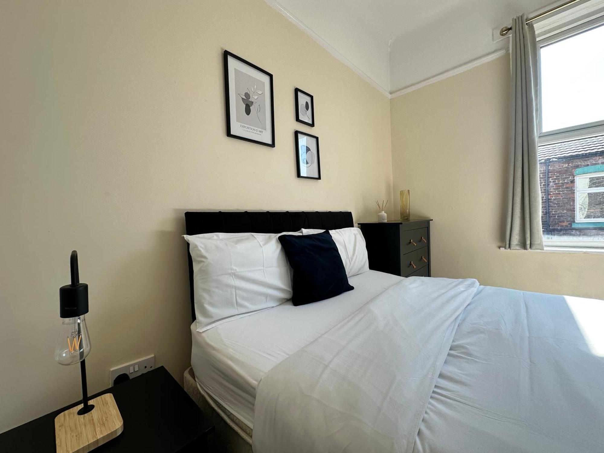 Modern 5 Bedroom House Near Lark Lane Liverpool Buitenkant foto