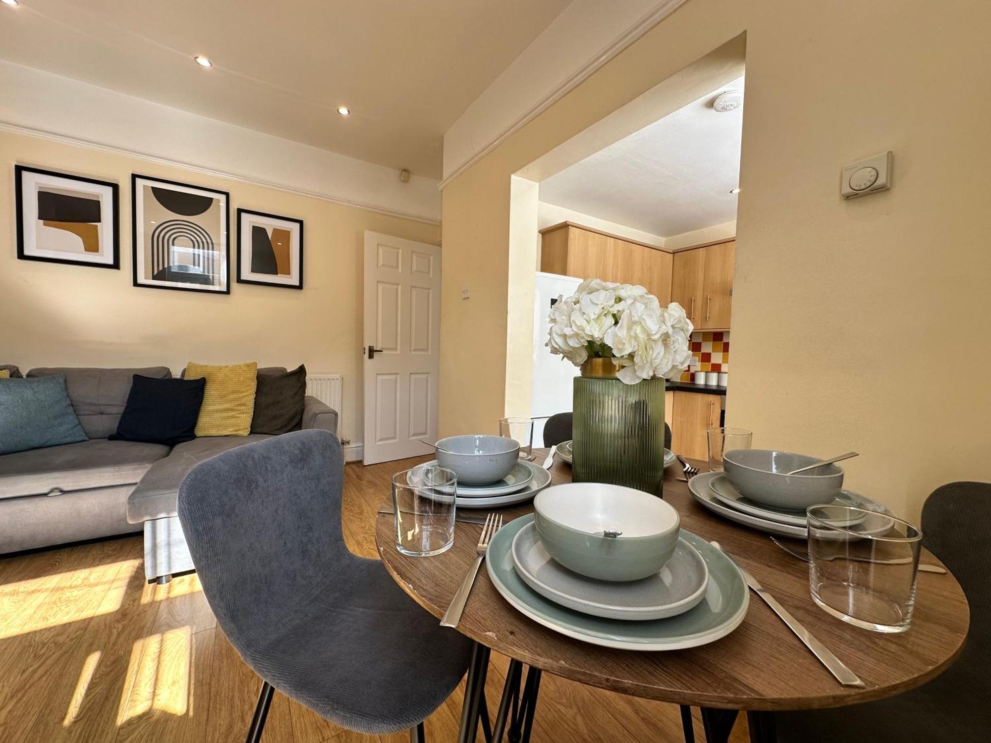 Modern 5 Bedroom House Near Lark Lane Liverpool Buitenkant foto